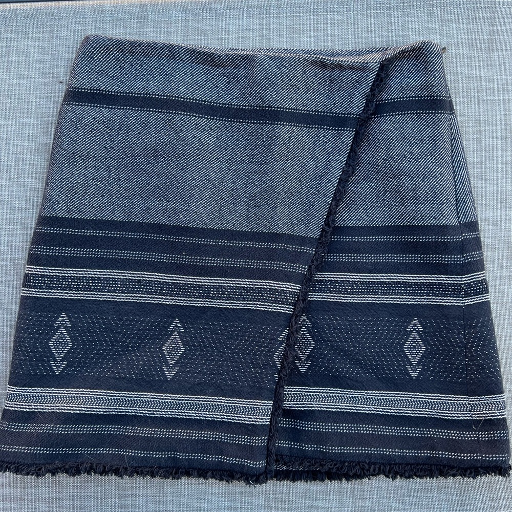 EUC Loft Skirt Sz 6